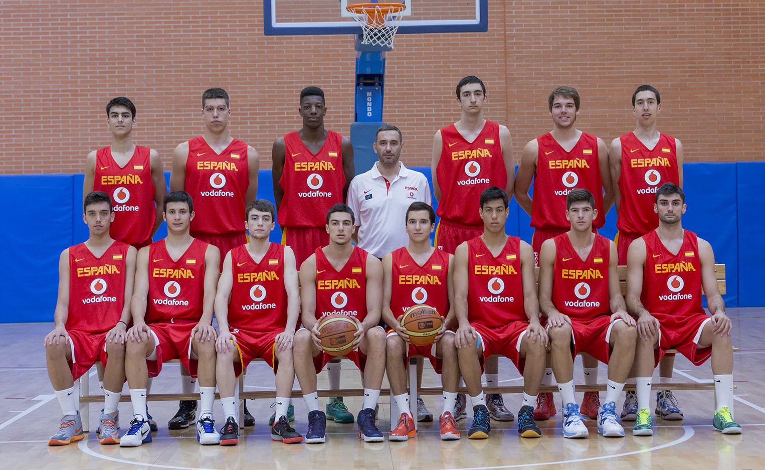 Mendiola con la Española en el Europeo U18 | Club Baloncesto